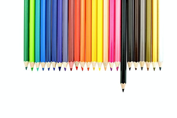 How to Utilize a Color Wheel to Plan Your Work Outfits for the Week?